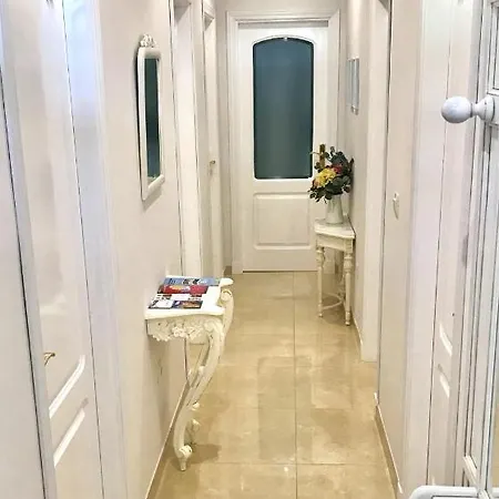 Apartament Flores *