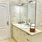Апартаменти Flores *