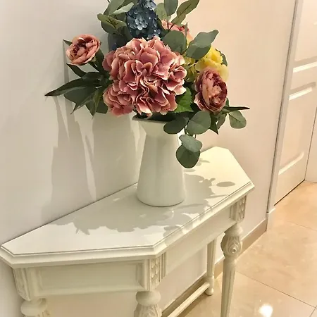 Flores Апартаменти